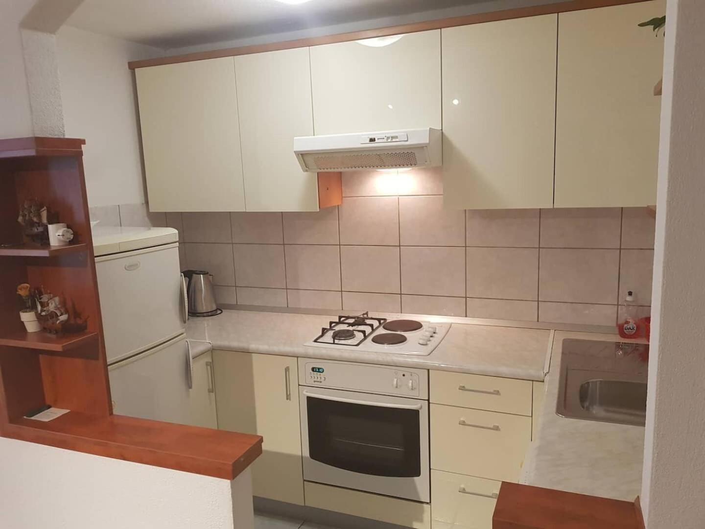 Apartments Mila Makarska Zewnętrze zdjęcie